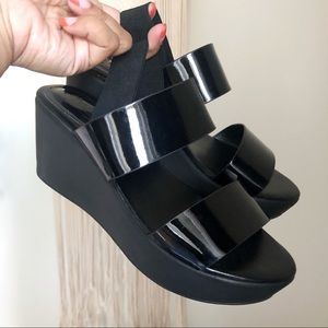 SIZE 7 Charles David Platform Sandals